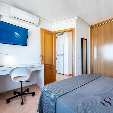 2 Bed I Pool I Sea View Apartment *