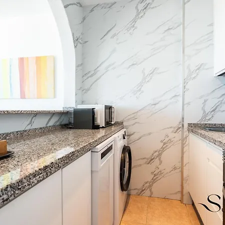 Appartement 2 Bed I Pool I Sea View *