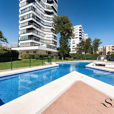 Apartment 2 Bed I Pool I Sea View *