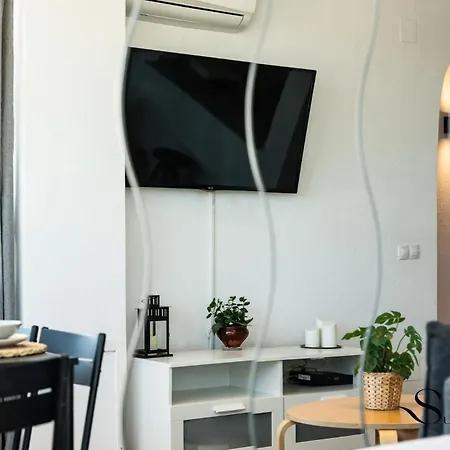Apartment 2 Bed I Pool I Sea View