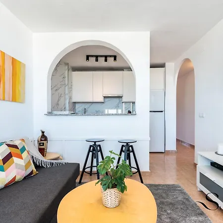Apartment 2 Bed I Pool I Sea View *