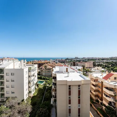 2 Bed I Pool I Sea View Apartment *